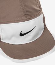 Nike SB Dri-Fit 5 Panel Cap (mink brown phantom)