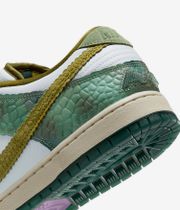 Nike SB Dunk Low Pro by Alexis Sablone Schuh (oil green dessert moss white)