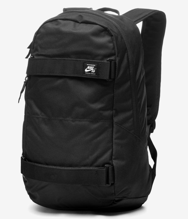 Ten confianza Lustre Asesinar Shop Nike SB Courthouse Backpack 24L (black white) online | skatedeluxe