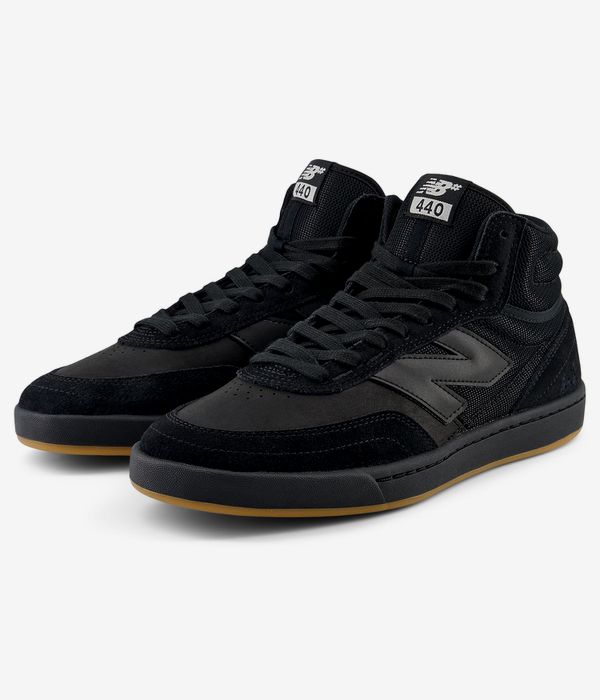 New balance 16 black top