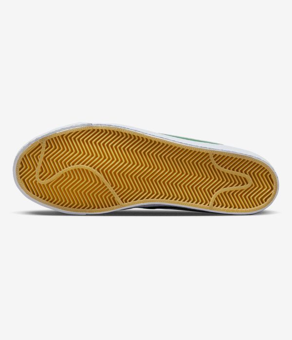 Nike SB Zoom Blazer Mid Shoes (fir white)