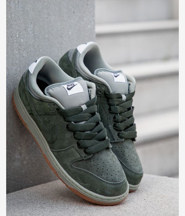 Nike SB Dunk Low Pro B Shoes (sequoia sequoia light army white)