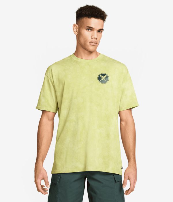 Nike SB x Yuto T-Shirt (olive aura)